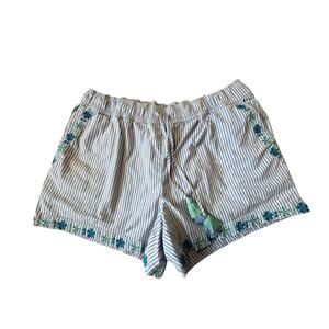 Vineyard Vines Cute embroidered dressy shorts, Size Large; Elastic Waist
